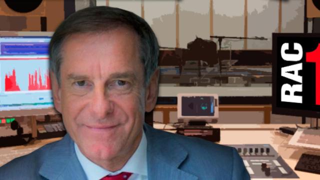 Ramon Rovira, en un estudio de radio como el de RAC1