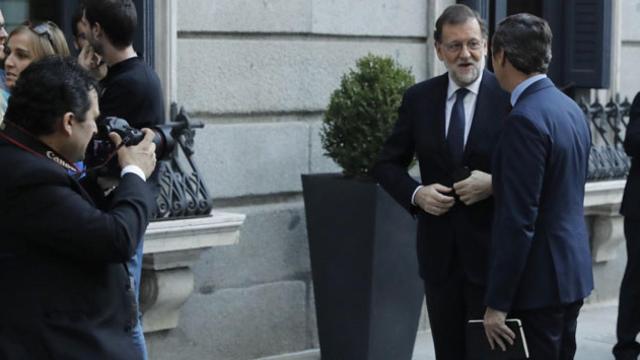 Mariano Rajoy, en una imagen de archivo antes de la sesión de investidura, una de las cuestiones que ha salido en el CIS / EFE