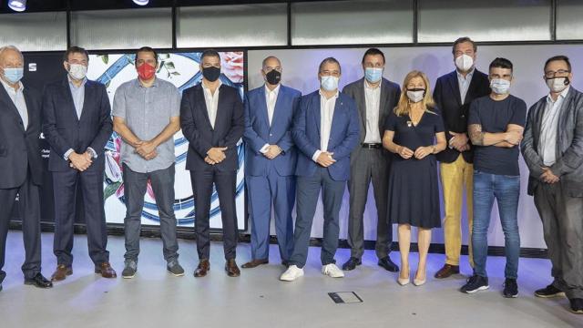 Auto Mobility Trends  foto familia