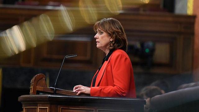 Dolores Delgado, ministra de Justicia, durante su intervención en la que ha rechazado dimitir / EFE