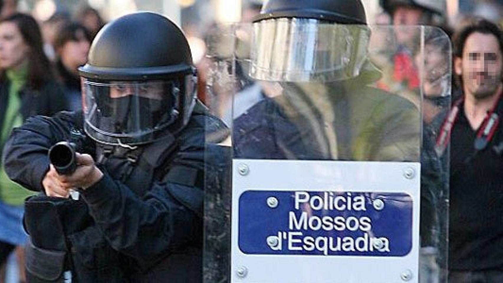 Agentes antidisturbios de los Mossos d'Esquadra en una imagen de archivo