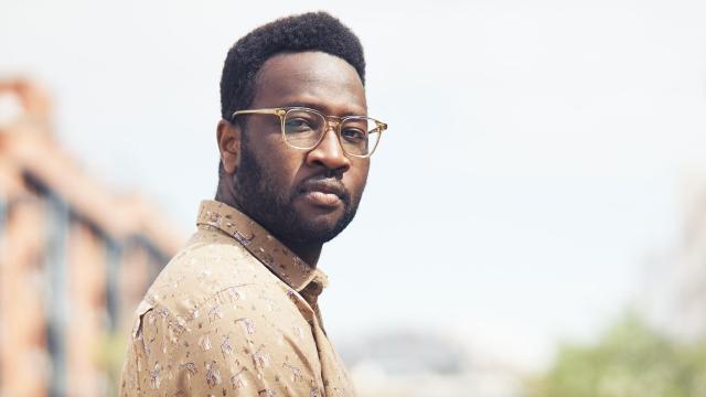 Moha Gerehou, autor de 'Qué hace un negro como tú en un sitio como este' / LAURENT LEGER ADAME