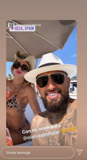 Artuto Vidal y Sonia Isaza en Ibiza /INSTAGRAM