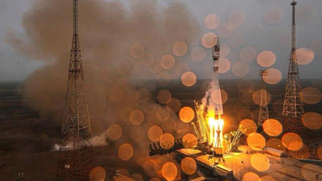 La lanzadera del 'Enxaneta', el primer nanosatélite de la Generalitat, lanzado hoy por Rusia / EFE