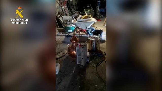 Desmantelado un taller clandestino de explosivos con 468 kilos de material en Montmajor (Barcelona) / GUARDIA CIVIL