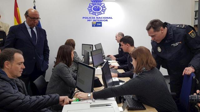 Interior de una comisaría de la Policía Nacional donde se renuevan DNI y pasaporte / EP