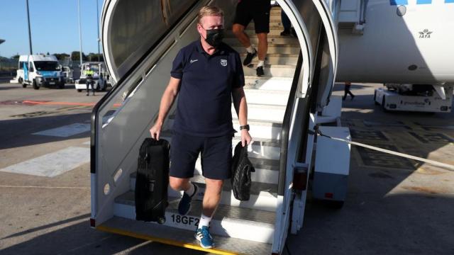 Ronald Koeman llegando a Lisboa / FC Barcelona