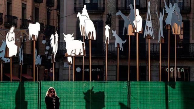 Belén aéreo en Barcelona, montado por el Ayuntamiento, que comanda Ada Colau / CG