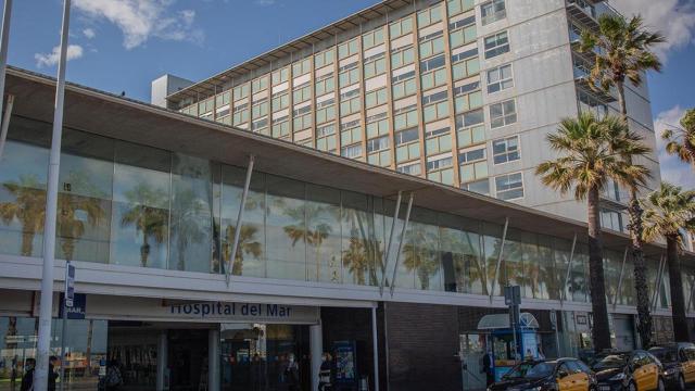 Fachada del Hospital del Mar, que estudia formas de mejorar la vida de las personas que han padecido el Covid-19 / EP