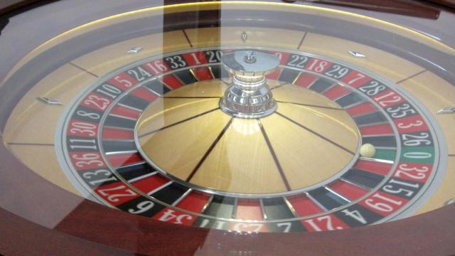 La ruleta de un casino / EP