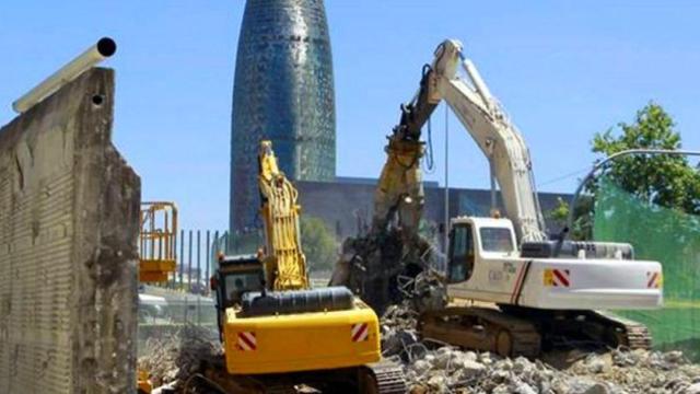 Obras en plaza de Les Glòries de Barcelona / EFE