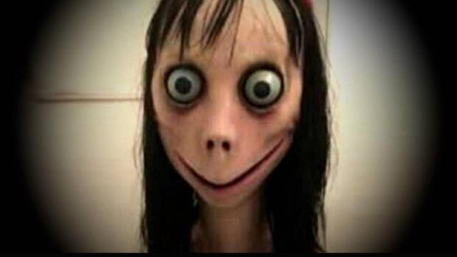 Una foto de archivo el rostro de Momo