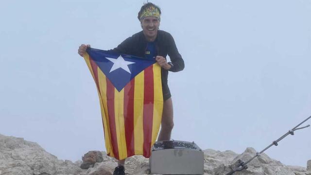 El diputado de JxCat Salvador Vergés, posando en el pico más alto de Eslovenia / @salvaverges (TWITTER)