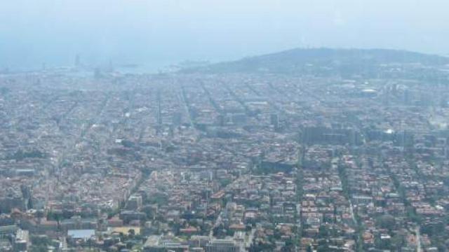 Imagen de la contaminación en Barcelona desde el parque natural de Collserola / CG