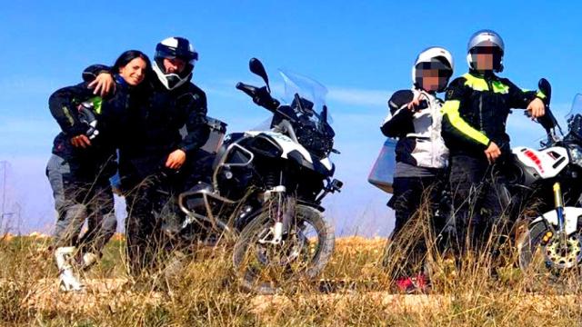 Rosa Peral con Pedro y algunos amigos / CG