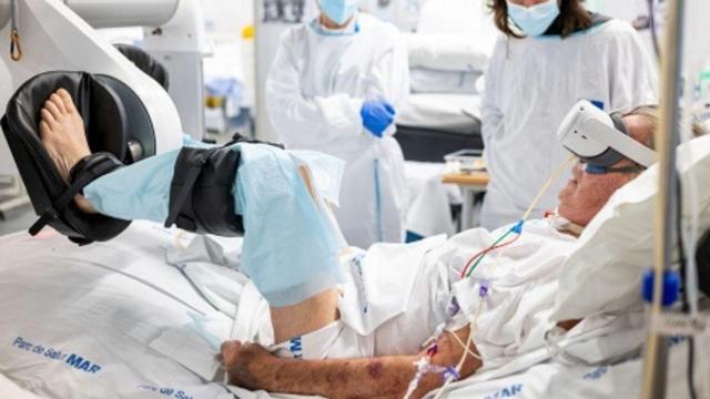 Uno de los pacientes ingresados en uci realiza actividad física similar al ciclismo gracias a la inteligencia artificial / HOSPITAL DEL MAR