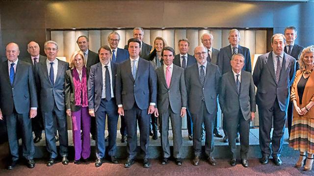 Imagen de la reunión del Foro Puente Aéreo con José María Aznar / CG