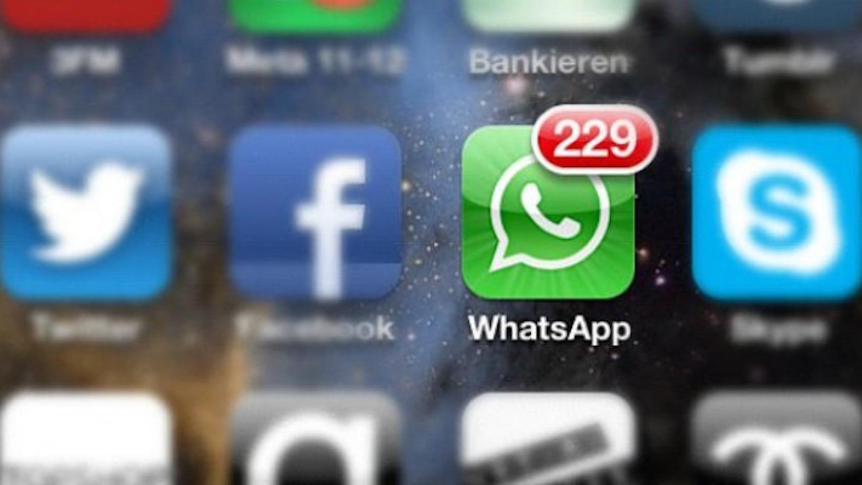 Una foto de archivo de Whatsapp con muchos mensajes