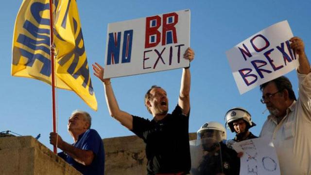 Manifestantes contra el 'Brexit' / EFE