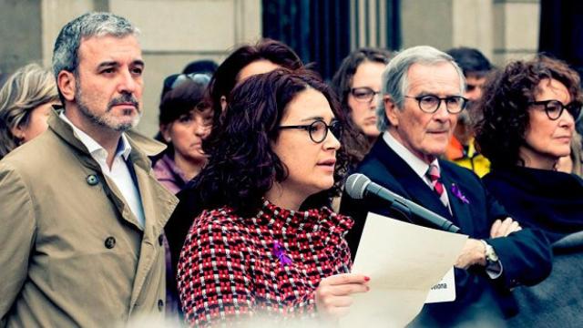 Jaume Collboni, segundo teniente de alcalde de Barcelona (i), junto al líder del PDECat en el consistorio, Xavier Trias (d), en una imagen de archivo del 8 de marzo / CG