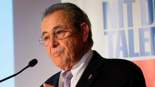 Víctor Grifols Déu (i.), y Víctor (c.) y Ramón Grifols Roura (d.) / GRIFOLS