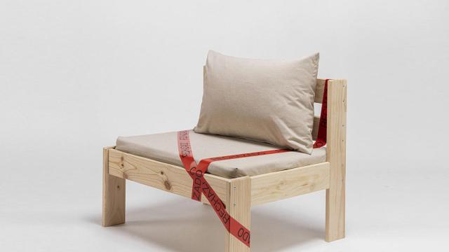 Sillón de madera / MUEBLES LUFE