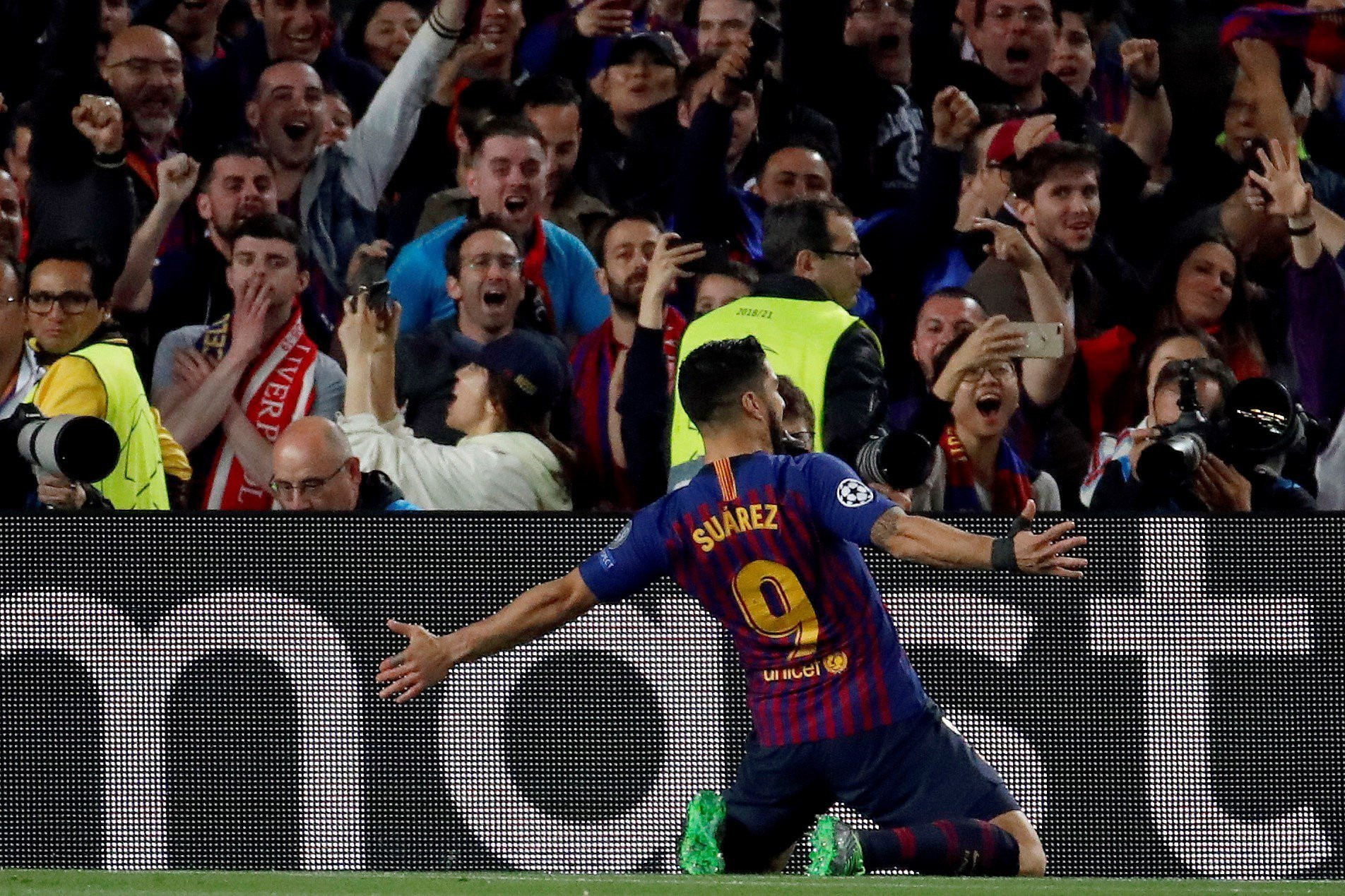 Luis Suárez celebra su gol ante el Liverpool / EFE