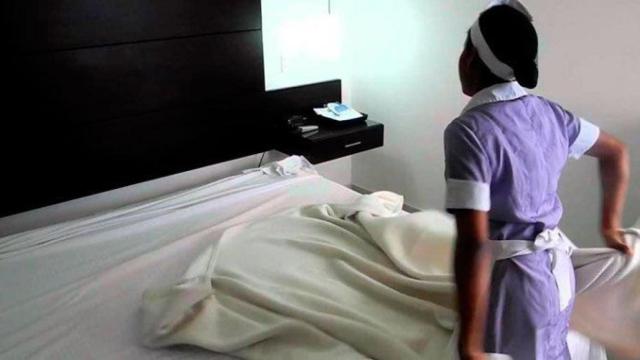 Imagen de una camarera de piso, cuya cesión ilegal ha dictaminado el TSJC recientemente, no aporta nada y es ilegal / CG