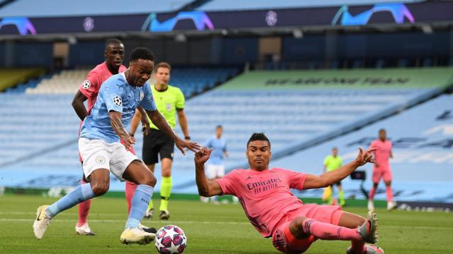 Sterling y Casemiro durante el Manchester City-Real Madrid / EFE