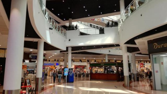 Interior del Llobregat Centre / GENTALIA