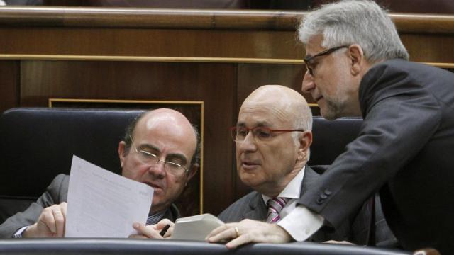Sanchez Llibre (i), con Duran Lleida y Luis de Guindos en sus tiempos de diputado / EFE