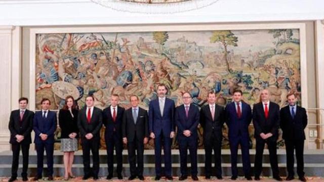 El Rey Felipe VI en la recepción con los presidentes de AIG e Iberia / CG