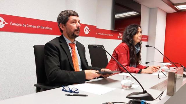 Joan Canadell, presidente de la Cámara de Comercio de Barcelona, con Mònica Roca, portavoz del ente empresarial / CG