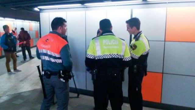 Vigilantes de seguridad de metro de Barcelona / CG