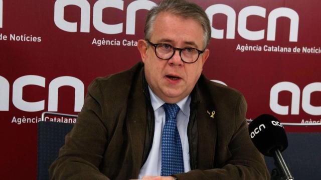El presidente del Colegio de Médicos de Barcelona, Jaume Padrós, en una rueda de prensa anterior / CG