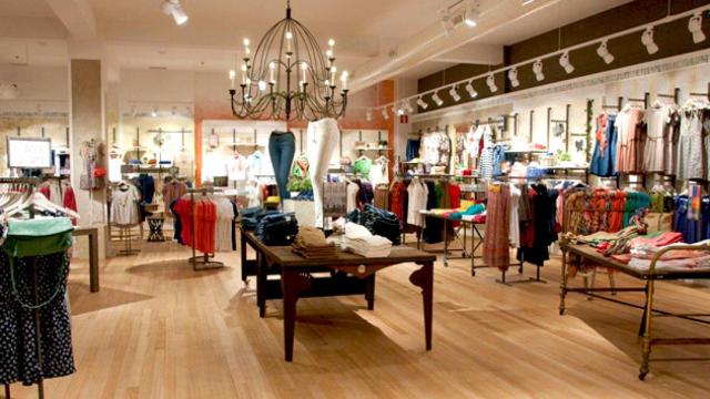 Interior de una de las tiendas Amichi que aún están abiertas en España, como la de Gran de Gràcia de Barcelona / CG