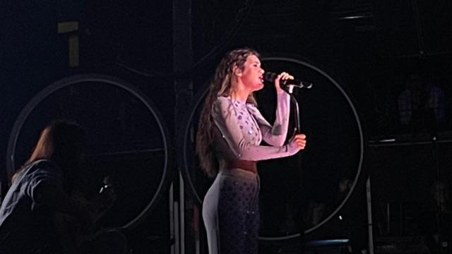 Amaia Romero en su concierto en Razzmatazz (Barcelona) / LAURA MARTÍN