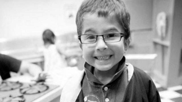 El pequeño Seth Johnson