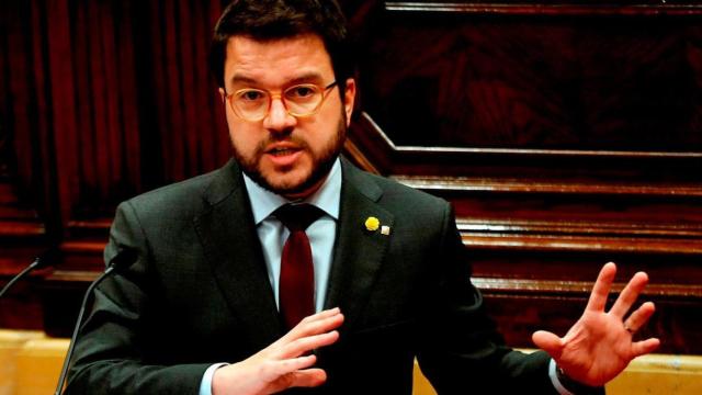 Pere Aragonès, vicepresidente económico del Govern, en una sesión en el Parlament / EFE