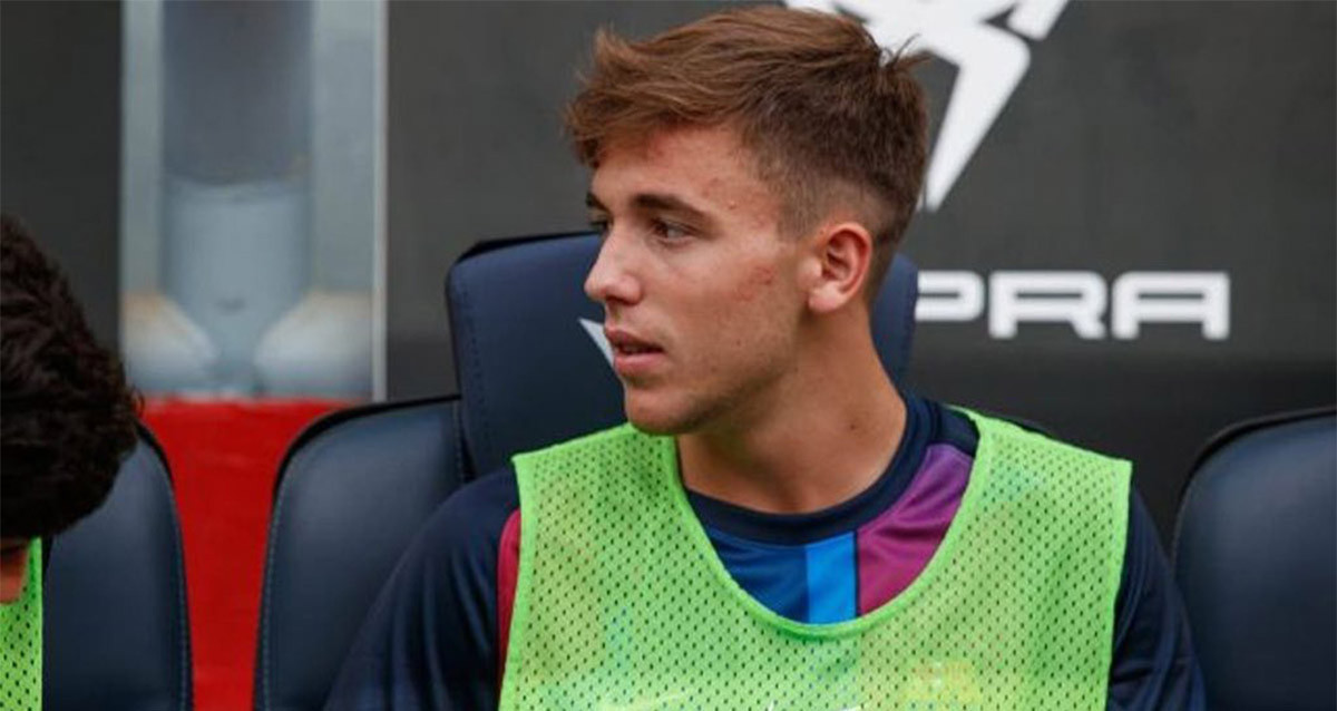 Nico González, en el banquillo del Barça / REDES