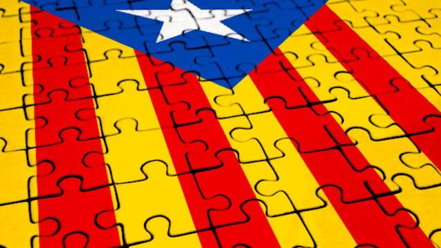 Puzzle de la bandera independentista / FOTOMONTAJE DE CG