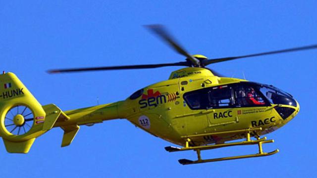 El SEM ha movilizado su Helicóptero medicalizado pero no han podido hacer nada por salvar la vida del conductor / CG