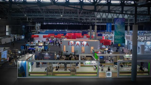 Renfe será el transporte oficial del Mobile de 2022. En la imagen, stands en la anterior edición del Mobile World Congress (MWC) en el recinto de la Fira en L'Hospitalet de Llobregat (Barcelona) / David Zorrakino - Europa Press