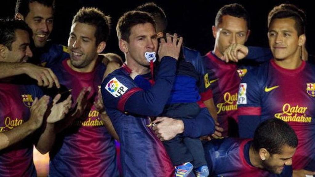 Jugadores del Barça en una celebracion la temporada pasada