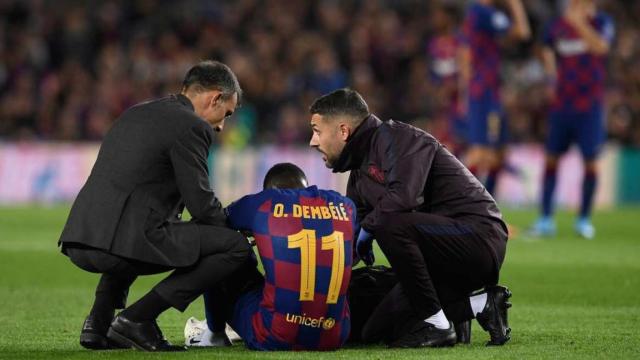 Dembelé lesionado contra el Borussia Dortmund / EFE