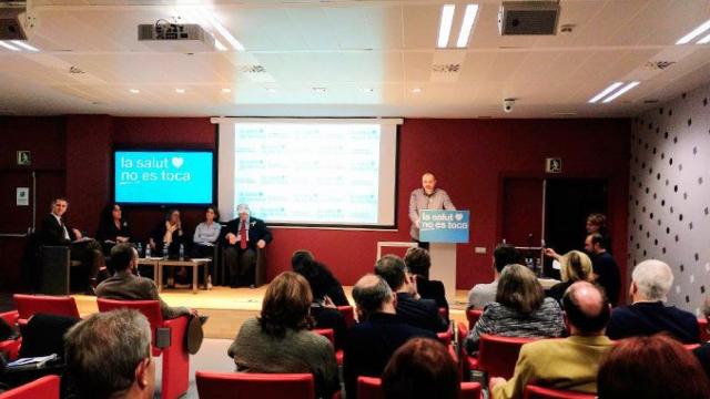 El acto 'La Salud no es toca', celebrado ayer en Barcelona, a la que acudió la plana mayor de la Consejería / TWITTER