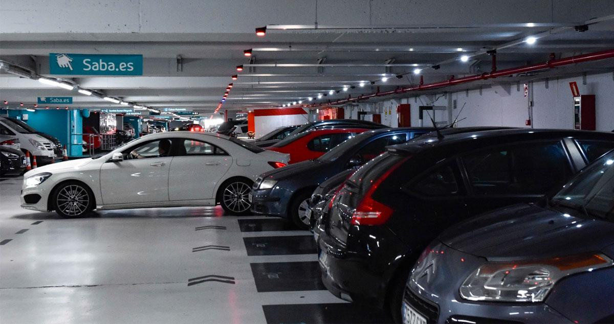 Uno de los aparcamientos de Saba / SABA