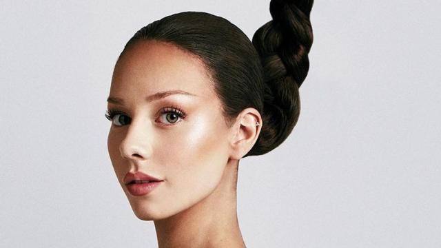 Ester Expósito se pasa al moreno