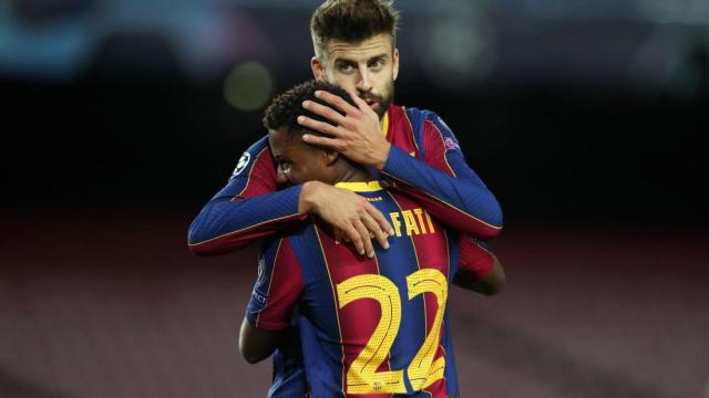 Piqué y Ansu ante el Dínamo de Kiev / FC Barcelona