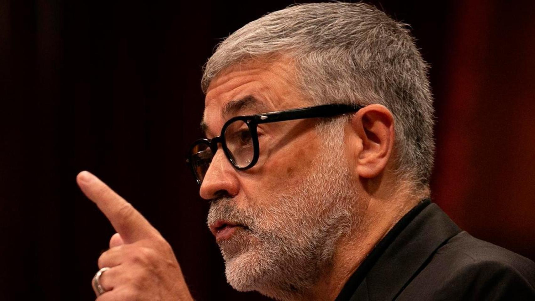 El diputado de la CUP, Carles Riera, durante su exigencia a Aragonès para organizar un 'referéndum exprés' antes de 2025 / ENRIC FONTCUBERTA - EFE